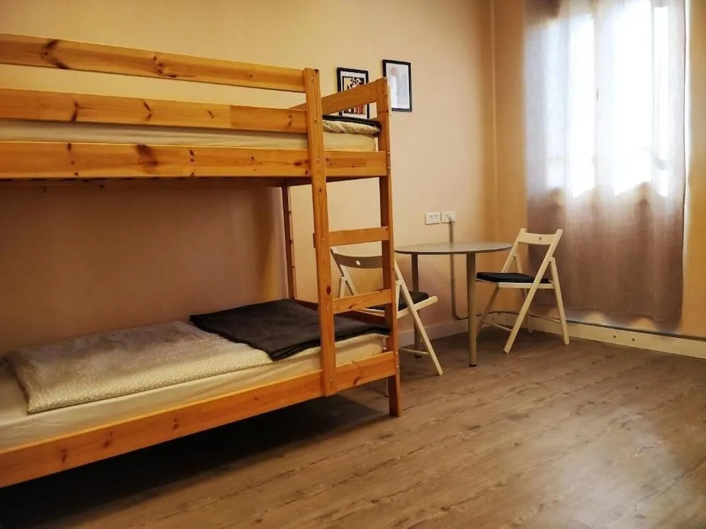 Hostel Roks