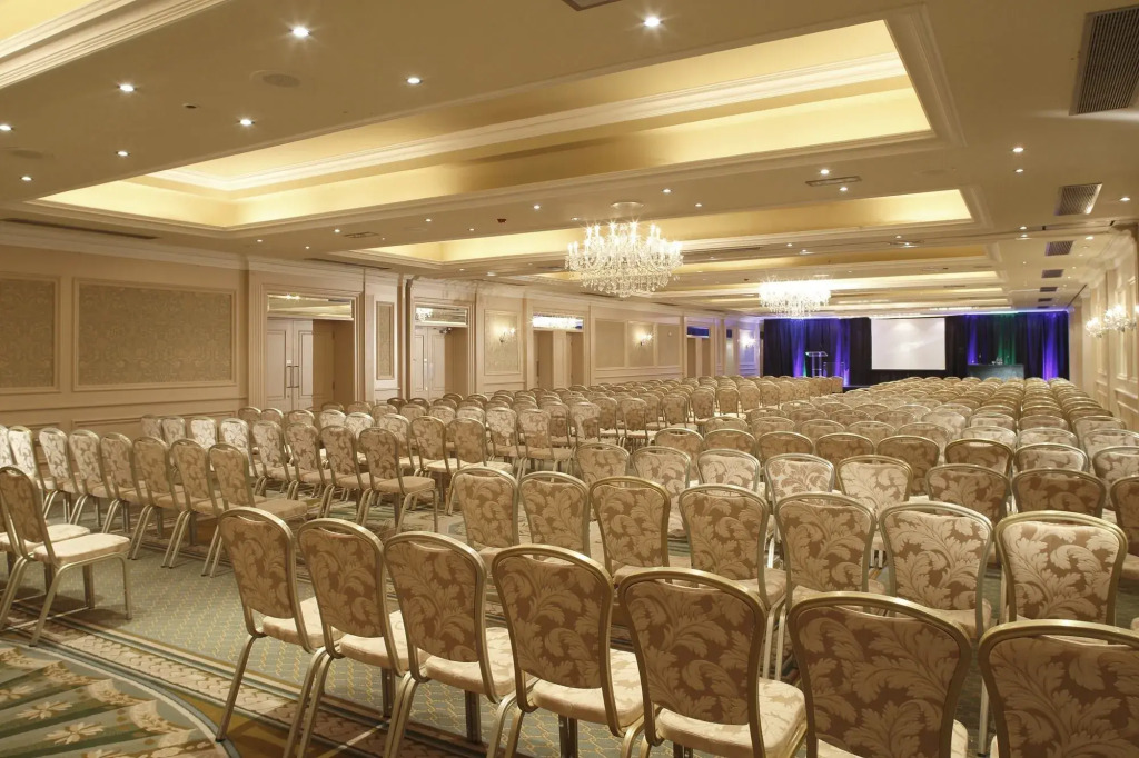 Newpark Hotel