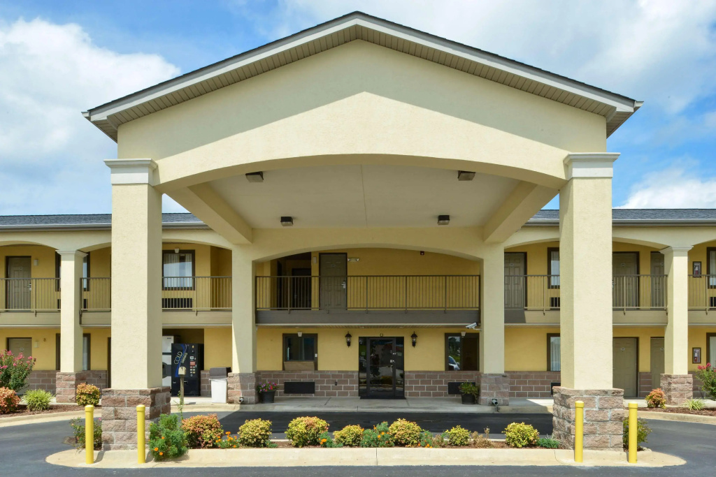 Americas Best Value Inn and Suites Little Rock