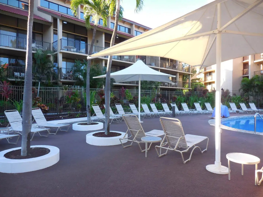 Maui Schooner Resort