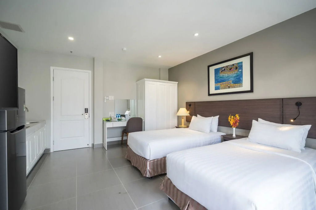 Parkhill Hotel & Apartment