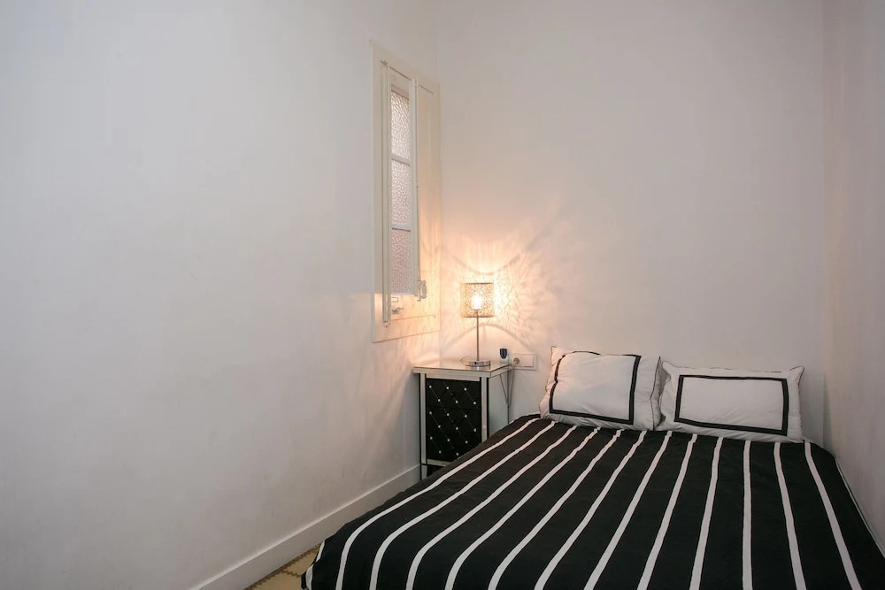 Beautiful Sagrada Familia Apartment