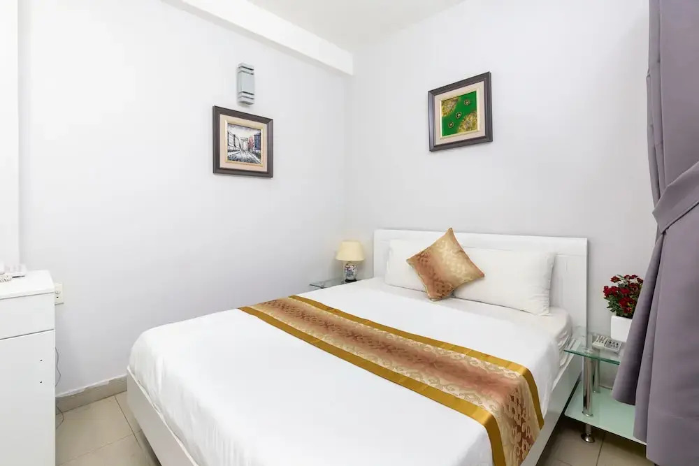 White Diamond PN Hotel