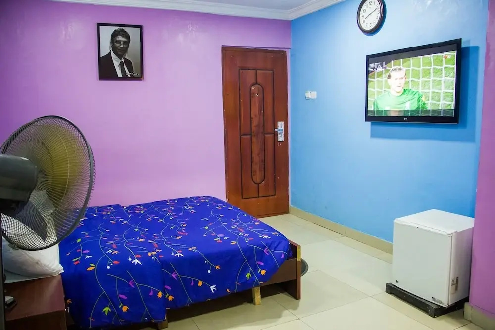 November 5 Hotel Lagos