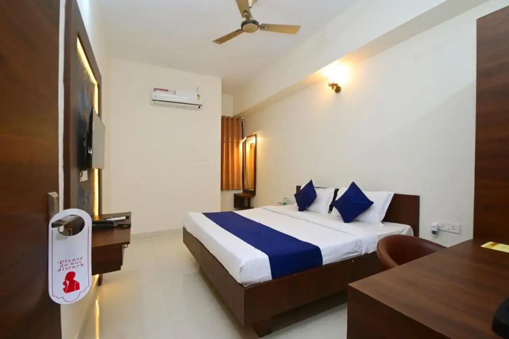 Hotel Hallmark By THC Group