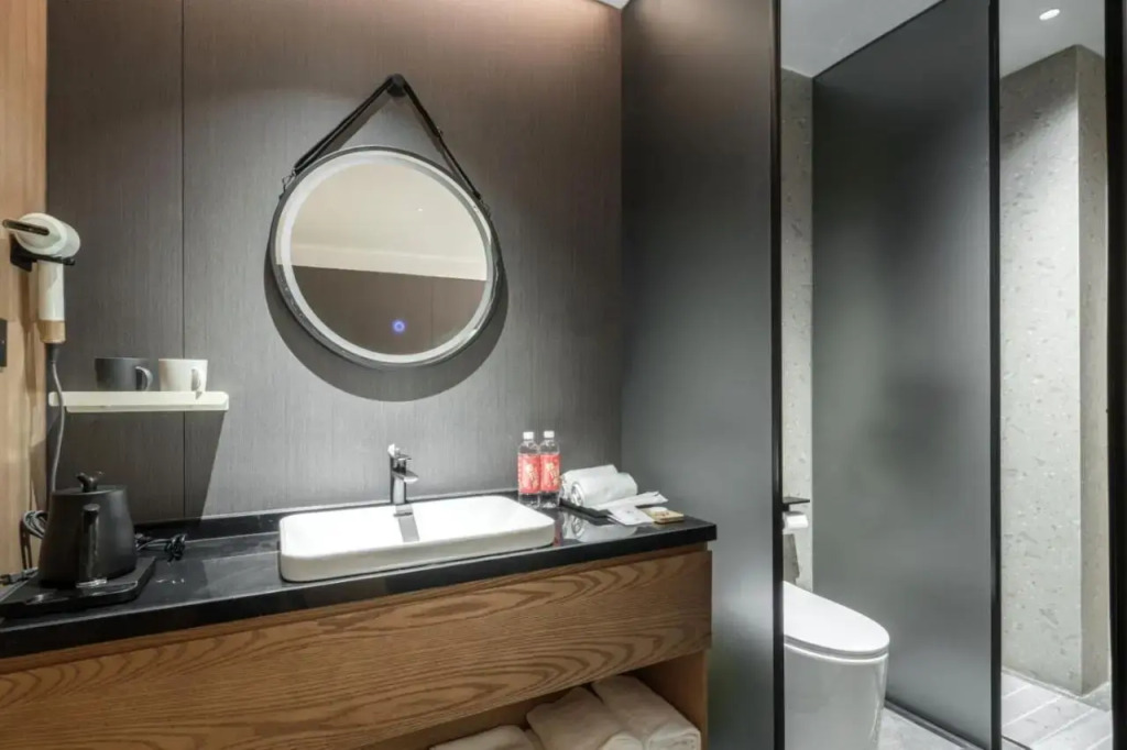 RU WEI EXQUISITE Hotel