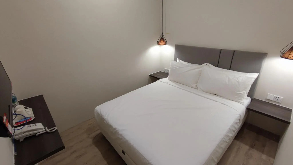 De Luna Hotel Sri Petaling
