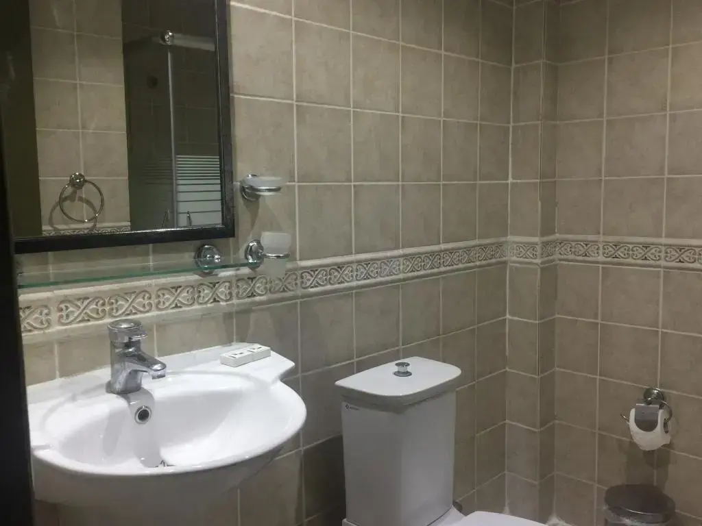 Es Apartments