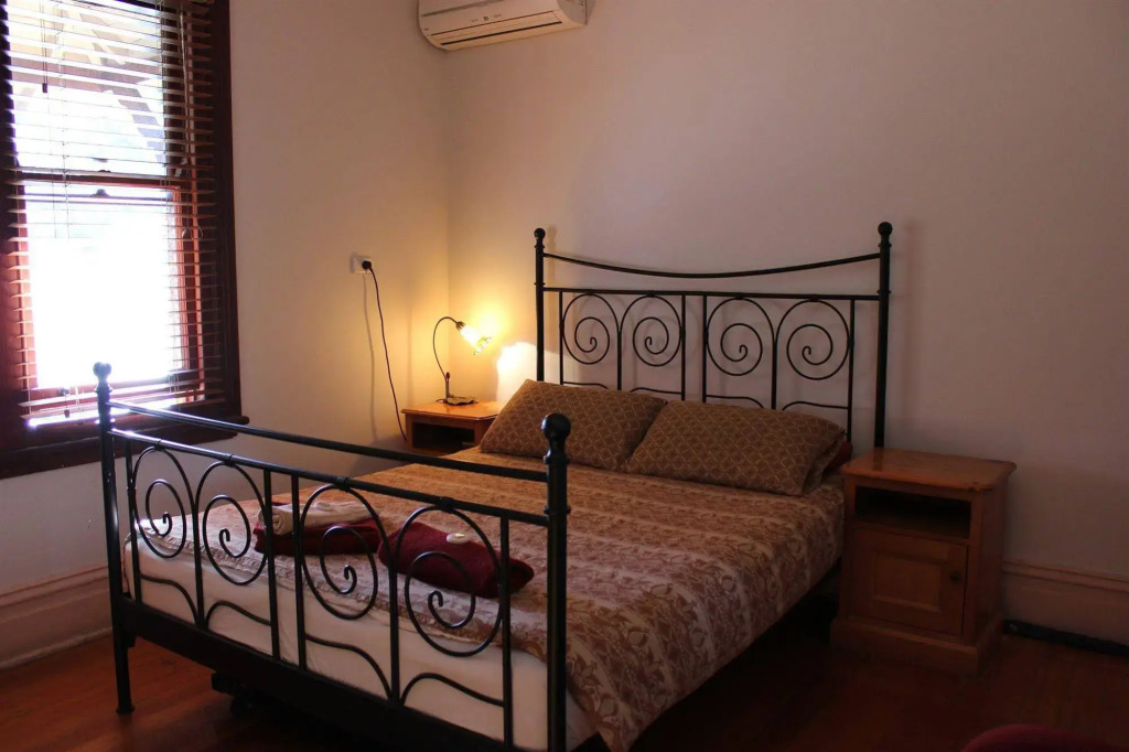 Burwood Bed and Breakfast