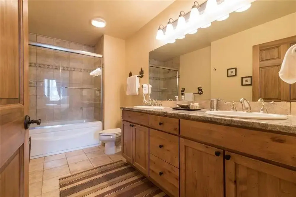3110 Champagne Lodge, Trappeur's Crossing Apartment 3