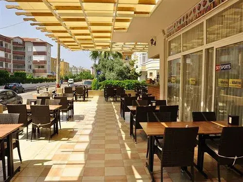 Albatros Apart Hotel