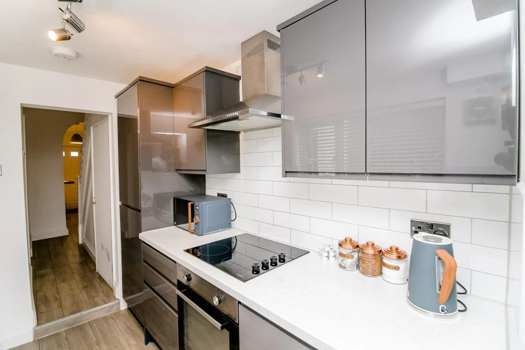 New city house, great location - with parking