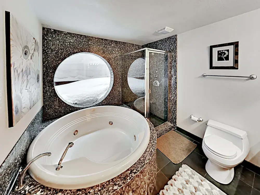 11640 St Bernard Dr - 6 Br Home