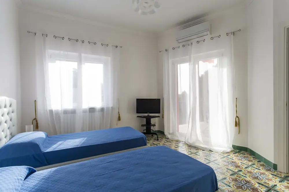 Short-Lets Sorrento Apartment and Pool