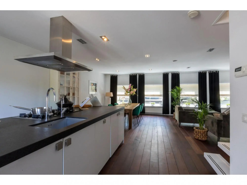 Central Domburg Apartment