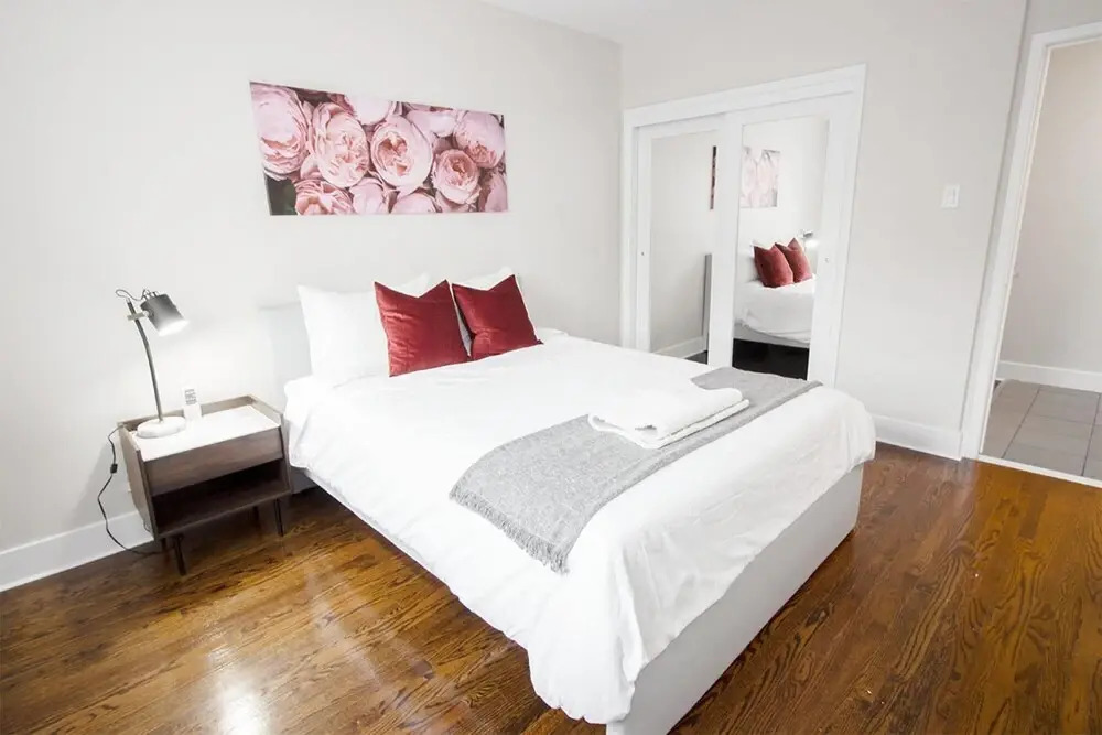 2-bedroom Suite on Corydon Ave Parking Included