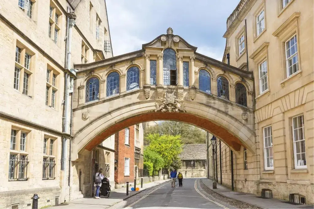 Oxford Collegiate Serviced Residence by AHG