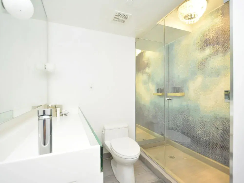 Miami World Rental - Mondrian 401
