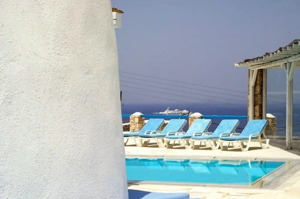 Villa Adonis