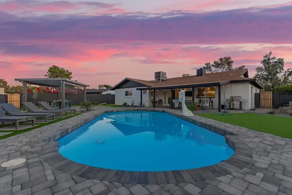 El Parque Tempe 4 Bedroom Home by RedAwning