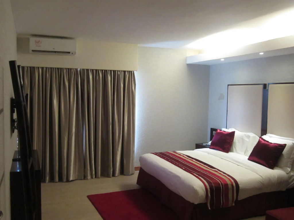 The Zehneria Hotel