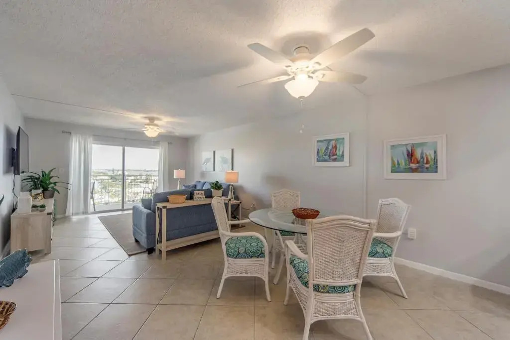 503 Madeira Norte Condo