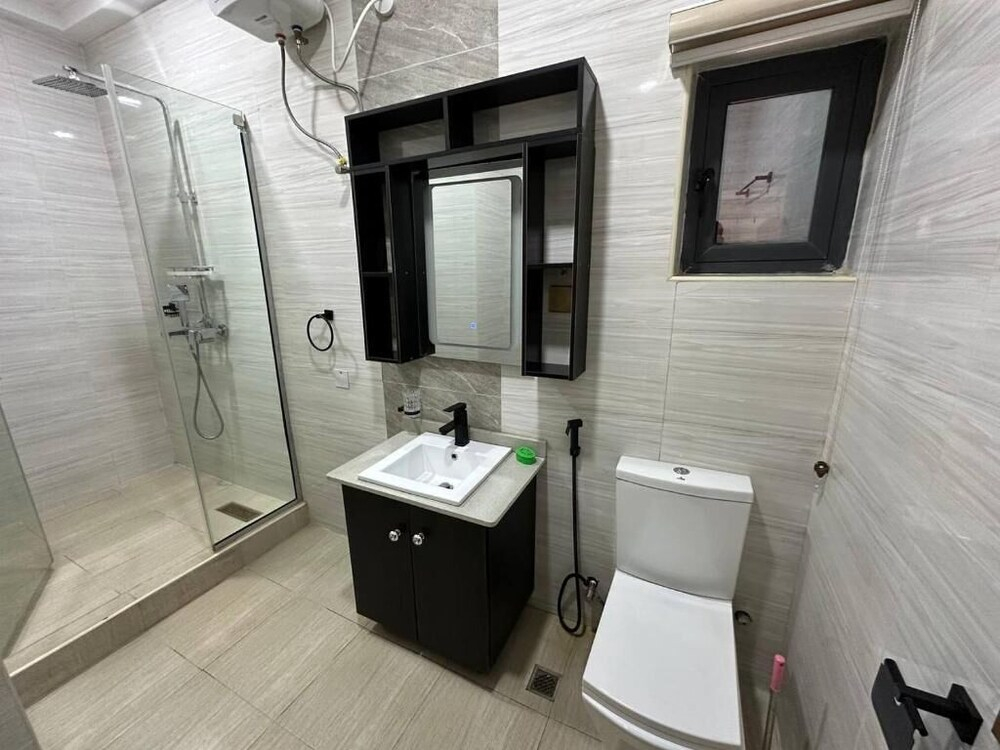 Grand Lynks Apartment