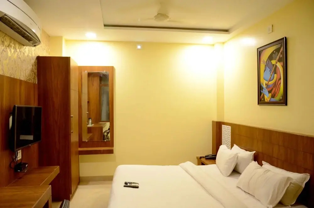 Anroute Stays 111 - Opp. Mahakal Temple