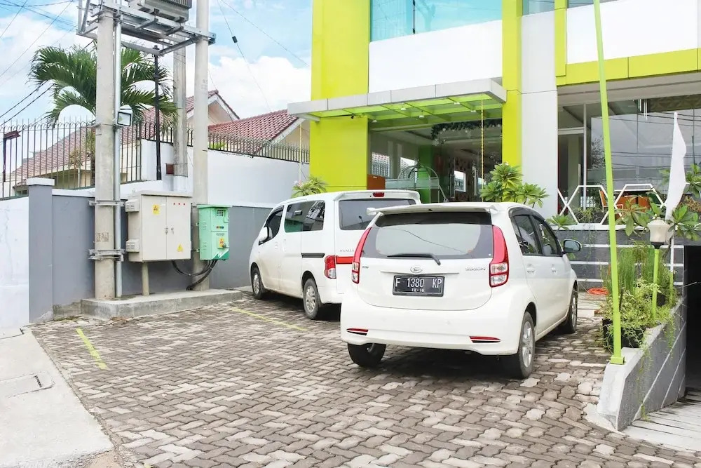 Airy Karamat Bhayangkara 127 Sukabumi
