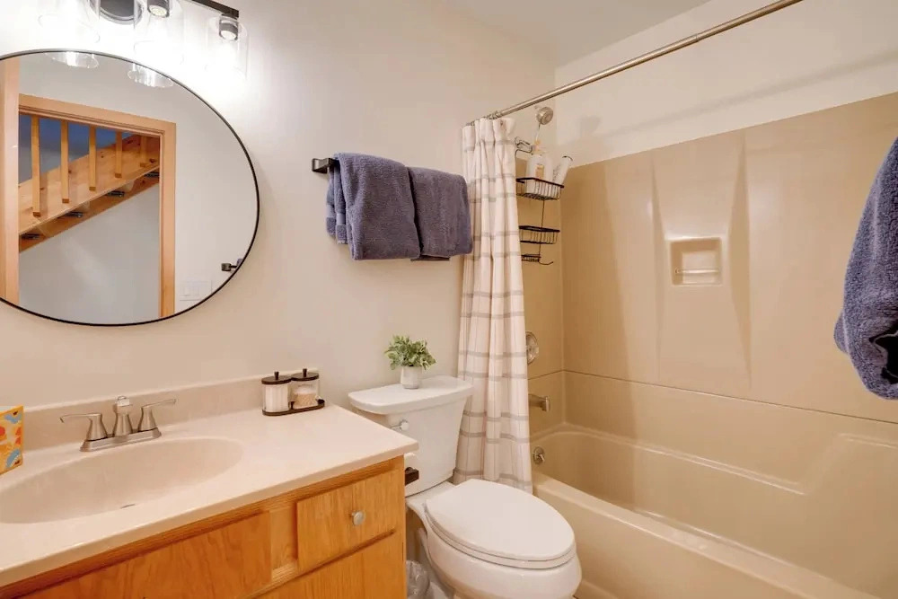 3BR + Loft Family Townhouse w/ Epic Mountain Views