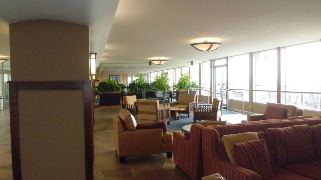 Illinois Beach Hotel