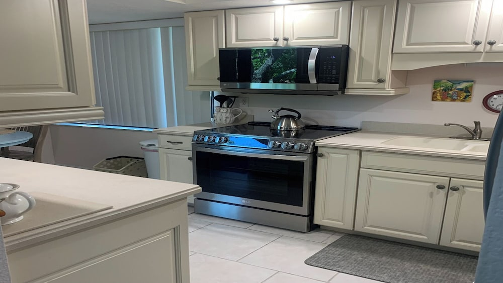 Anchorage Resort 2nd Floor 2 Bedroom Condo Facing Intracoastal Waters 0884