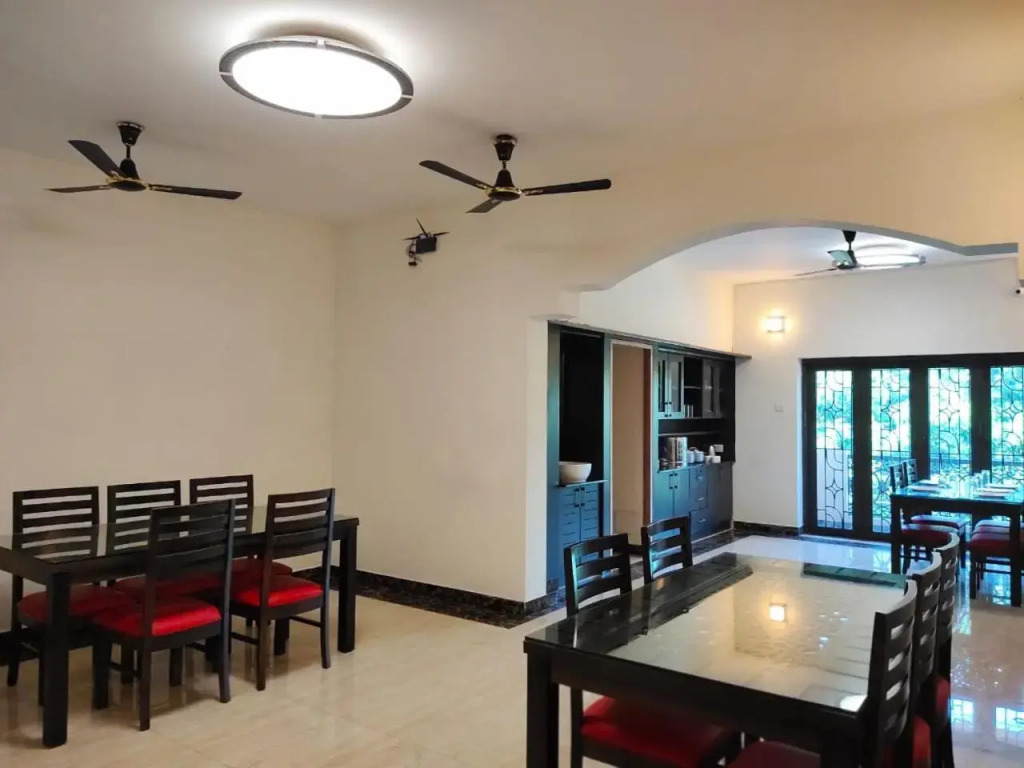 OYO 28257 Skye Service Apartments