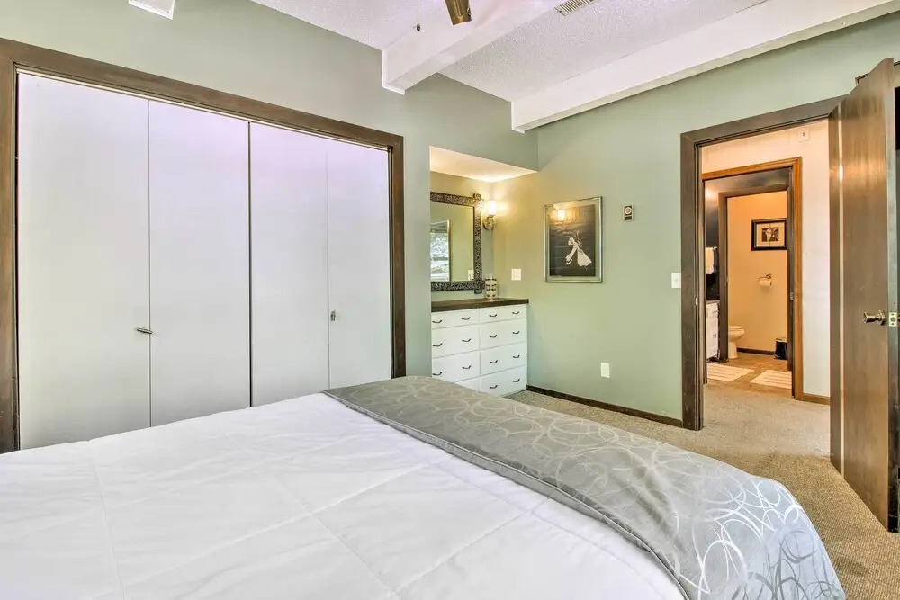 Sunrise Beach Waterfront Estate Great for Families