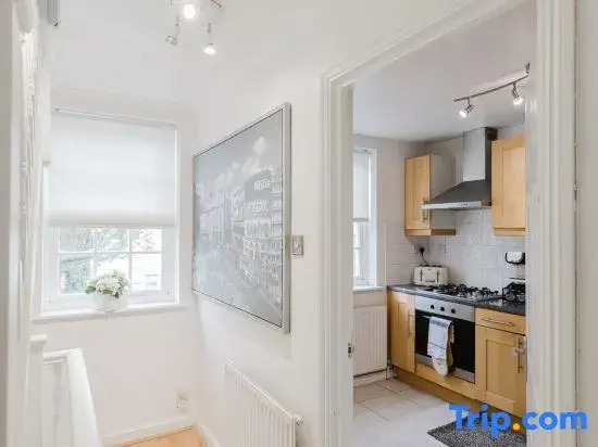 Modern Tower Bridge 3BR House