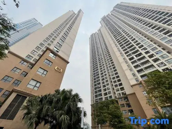 Luxury Apartment in Vinhomes D'Capitale by David Home