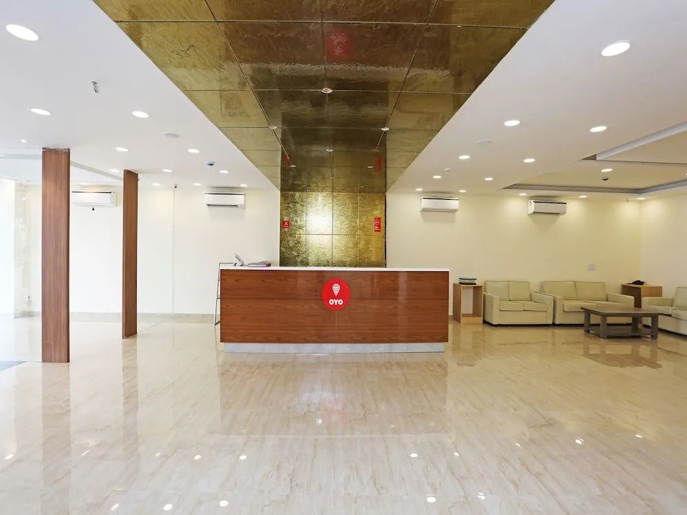 Capital O 12674 Hotel Grand Suites