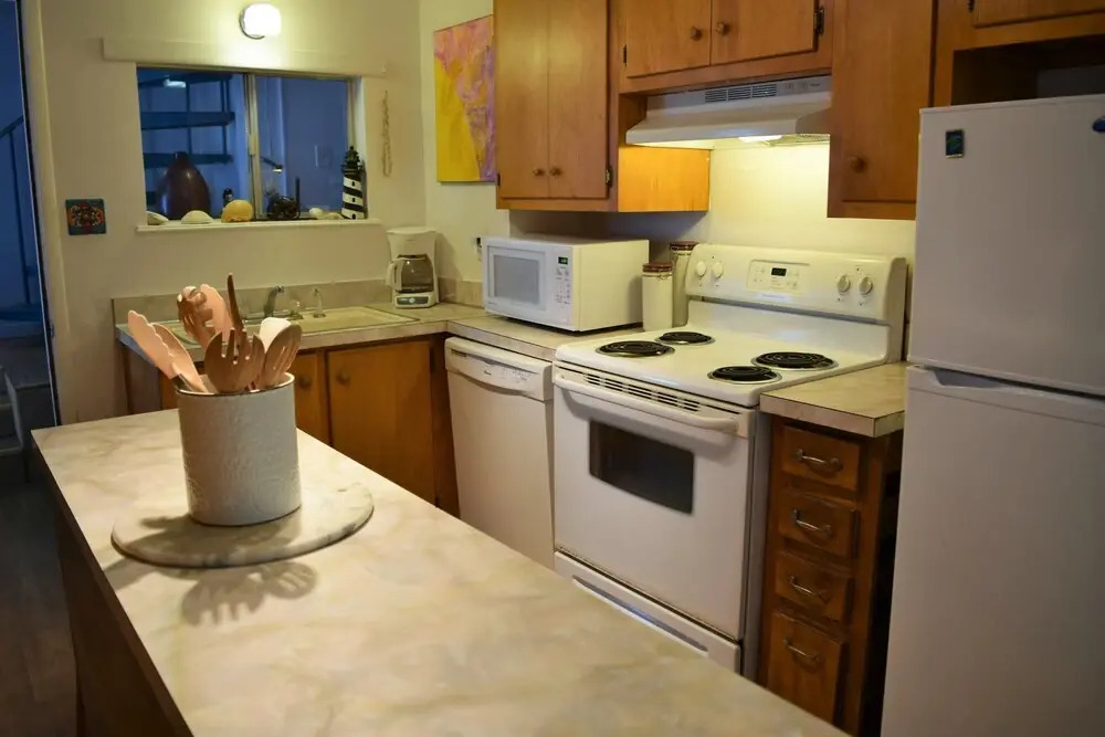 Paradise Cottage On Gulf Street - Three Bedroom Home