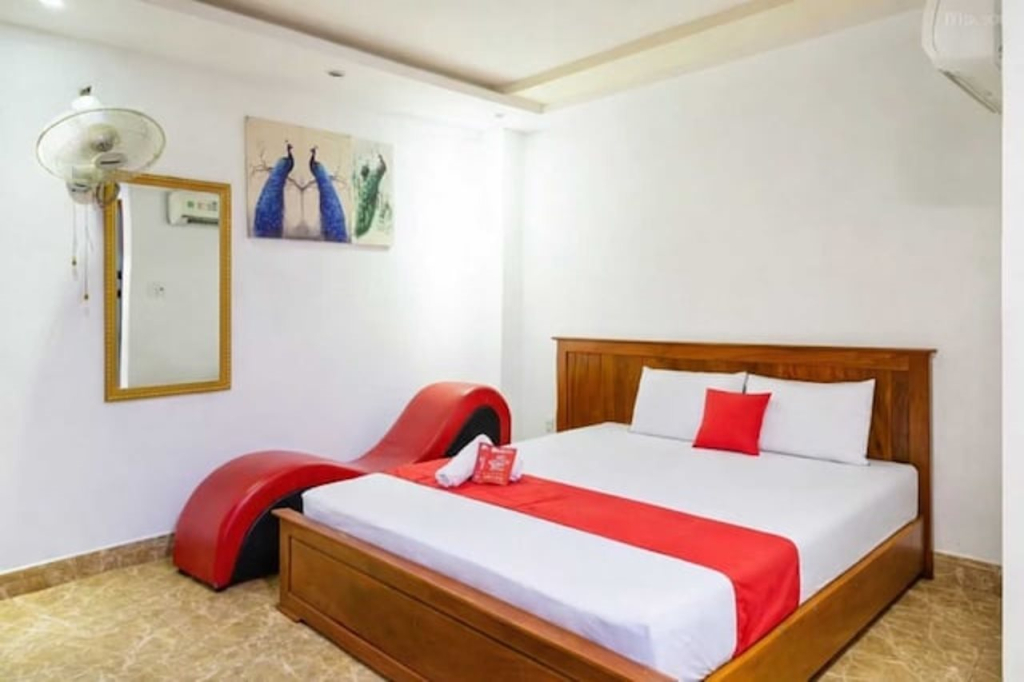 Collection O Long Phung Hotel