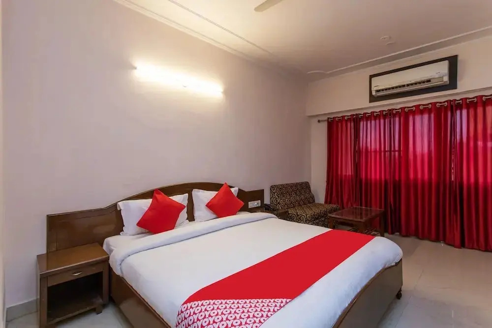 Vikramaditya Hotel by OYO Rooms