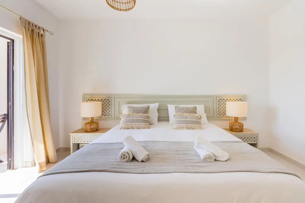 Clube Albufeira, Family Holidays with Pool View