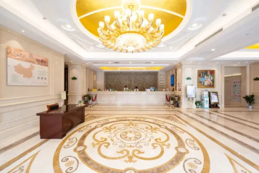 Vienna International Hotel (Nantong Haimen Railway Station)