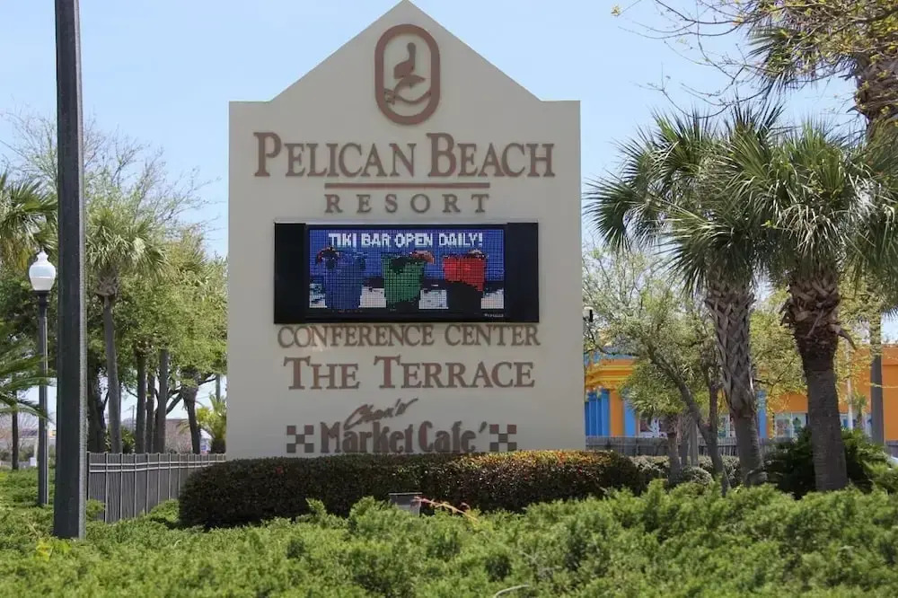 Pelican Beach Resort 801