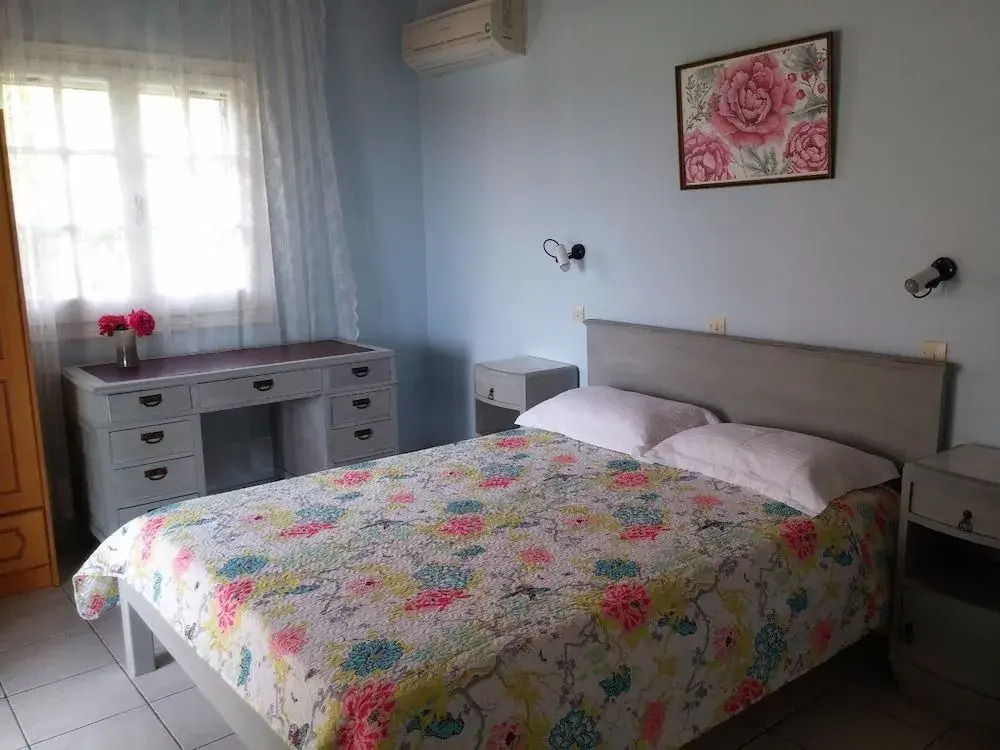 Almiros Apartments