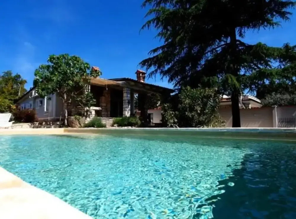 Seafront Dreamy Holiday Home Spina With Pool