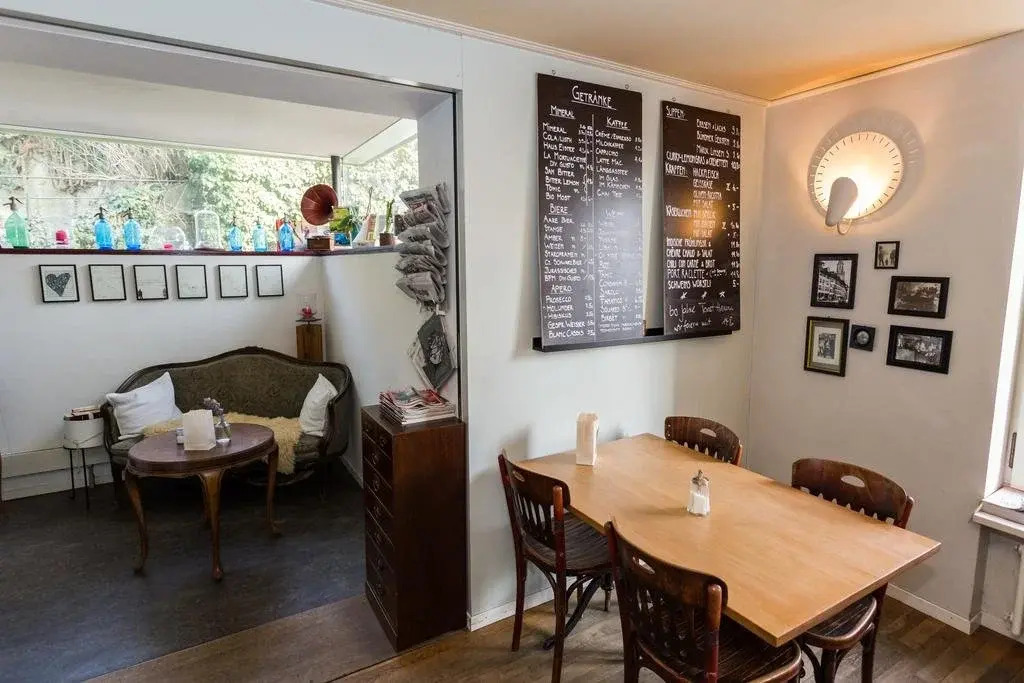 Hotel & Bistro Pêle-Mêle