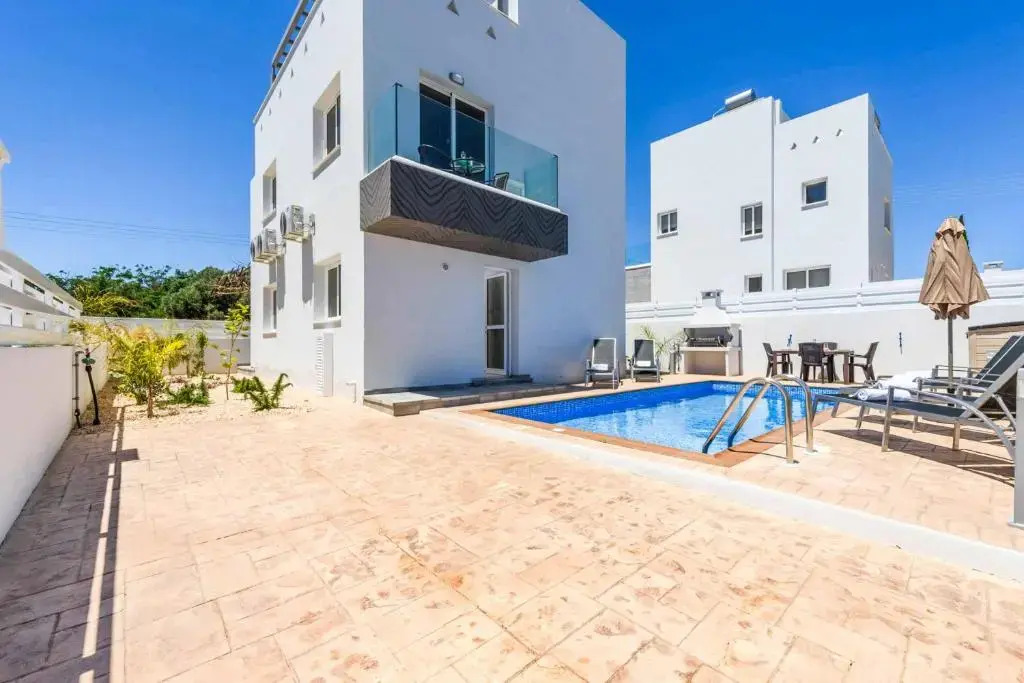 Nissi Residences Villa 4