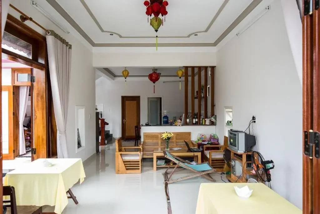 Pink house Homestay