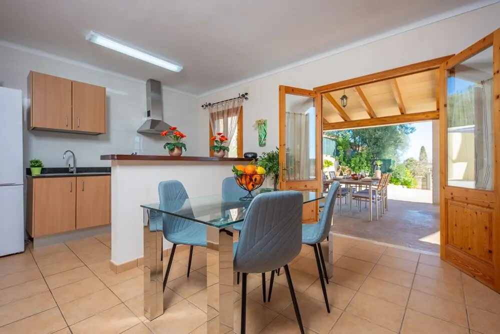 Vista Sol in Ariany With 2 Bedrooms and 1 Bathrooms