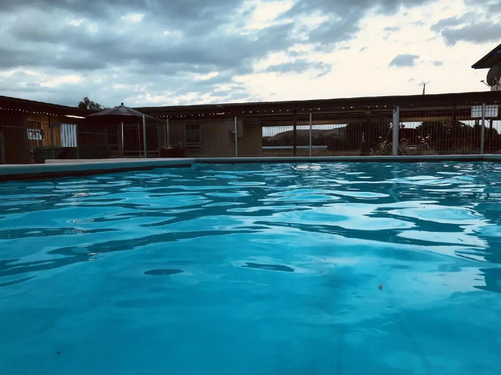 Thornton Lodge Motel